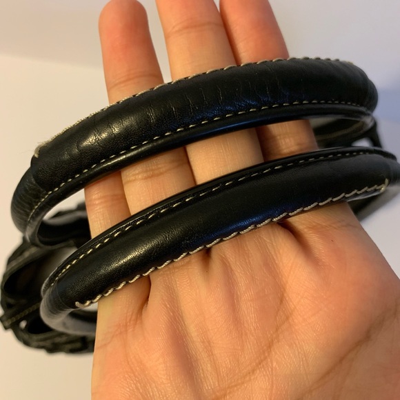 Coach - Picture 5 of 7